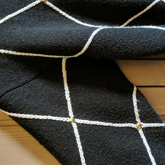 Vintage Marella Women's Pullover with Diamond Shape and Gold Button Detail - Picture 5 of 9